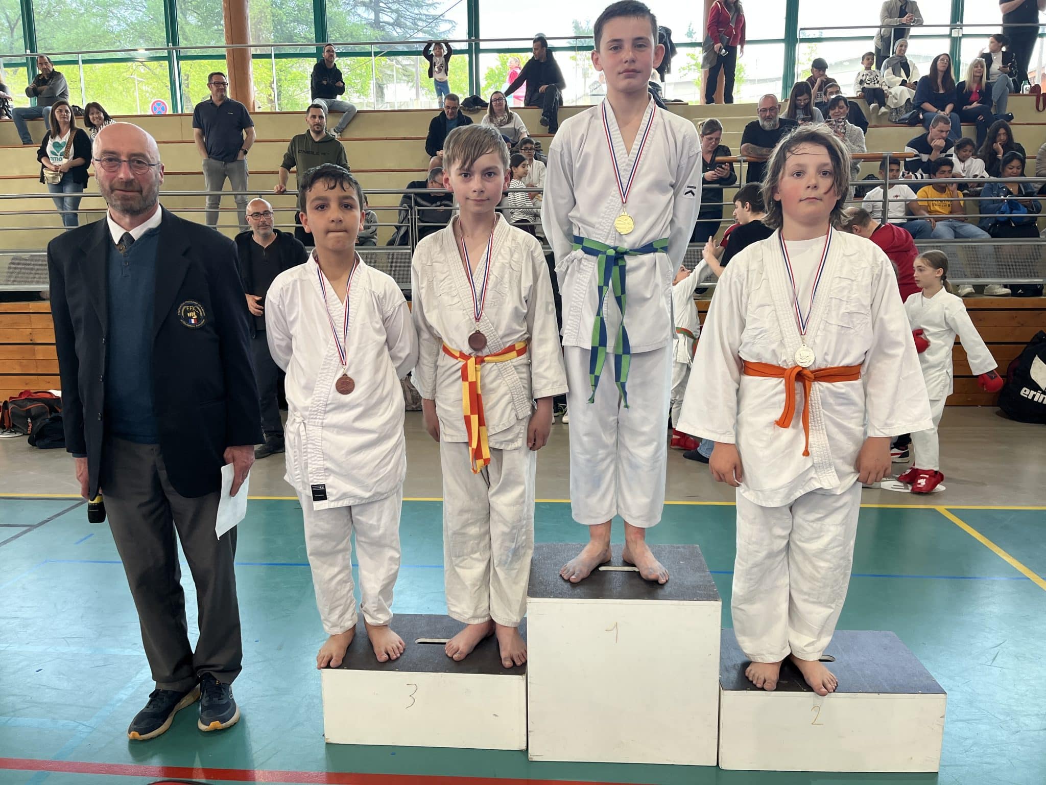 Podium-2-CSKO Karaté